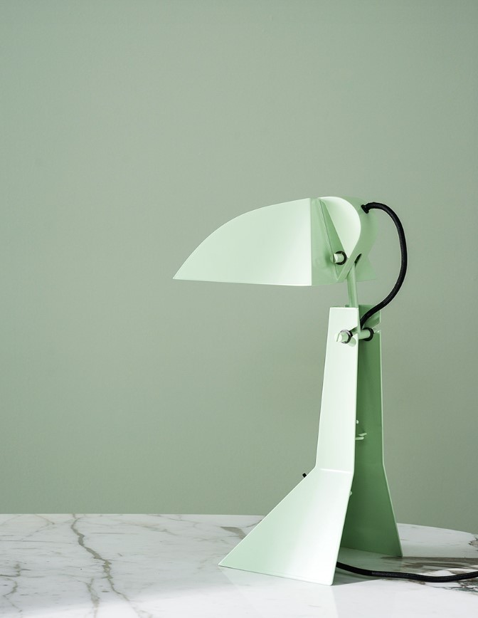 E63 Table Lamp