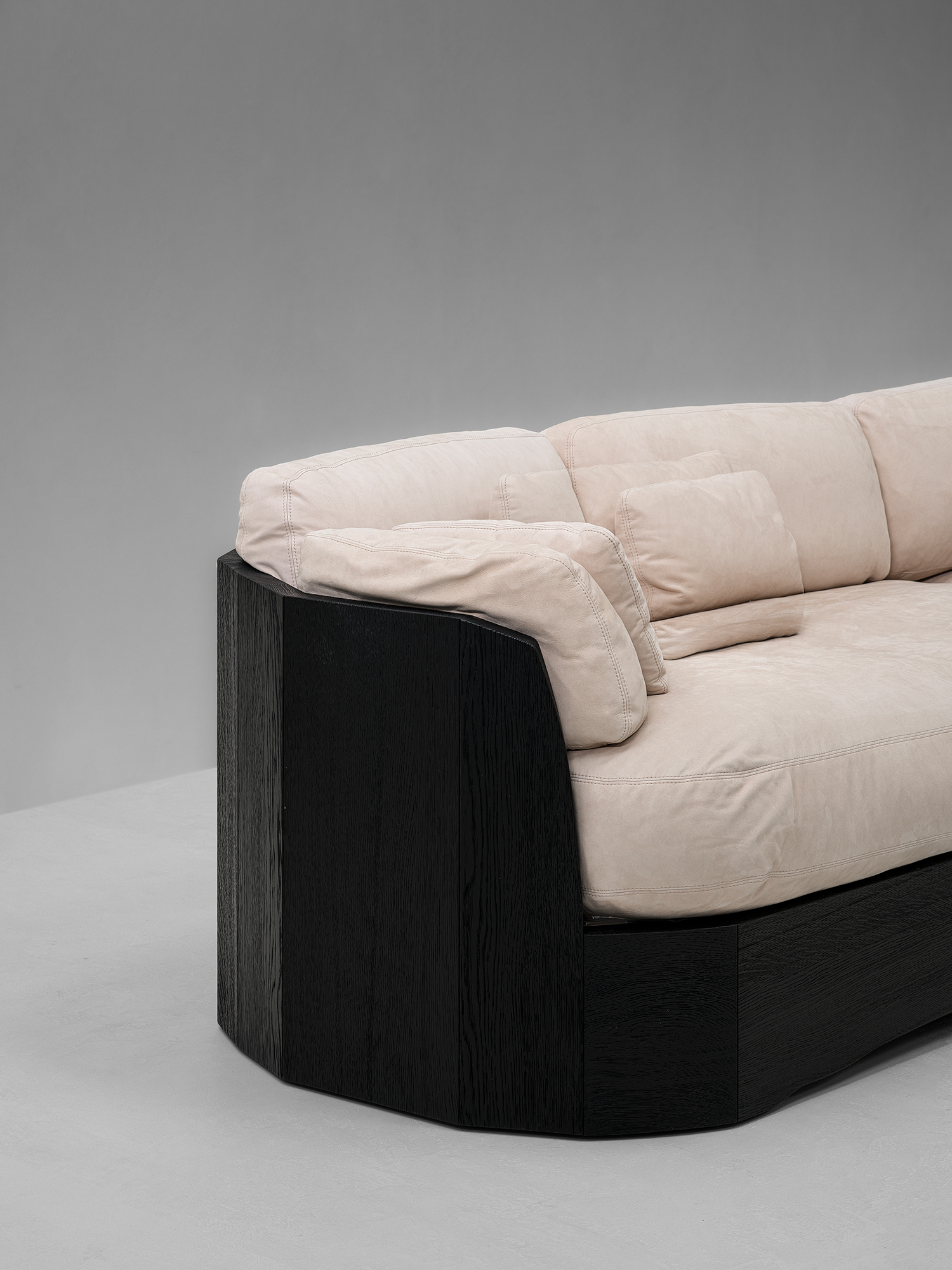 CAIRN Sofa
