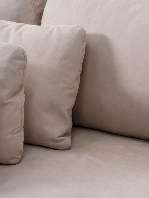 CAIRN Sofa - Image 3