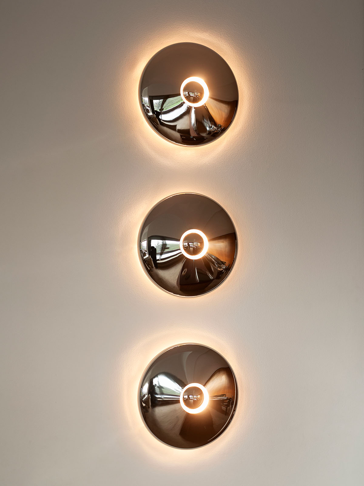 Andrea Wall Light