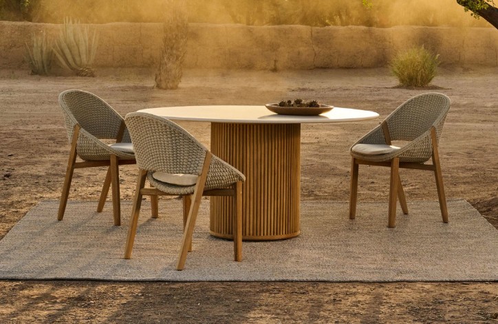 Elio Armchair 
