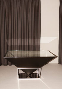 Louvre Table