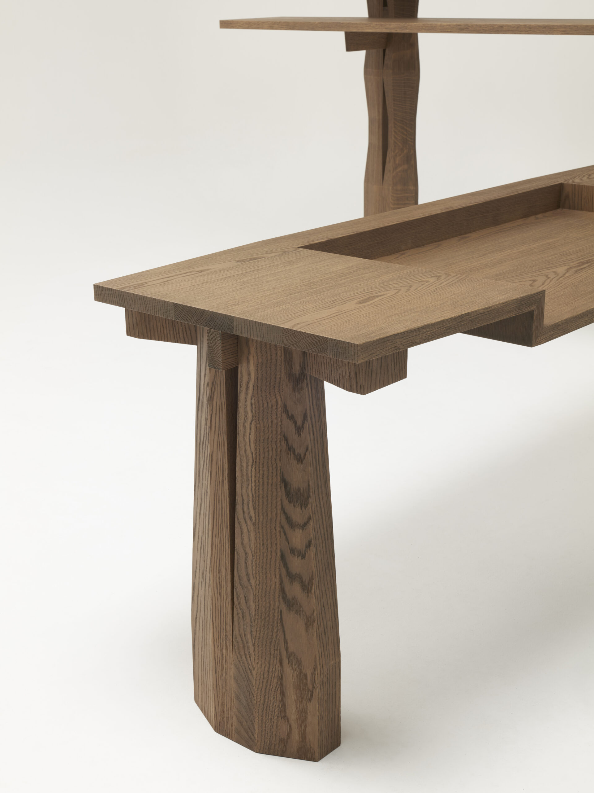 BAY Desk