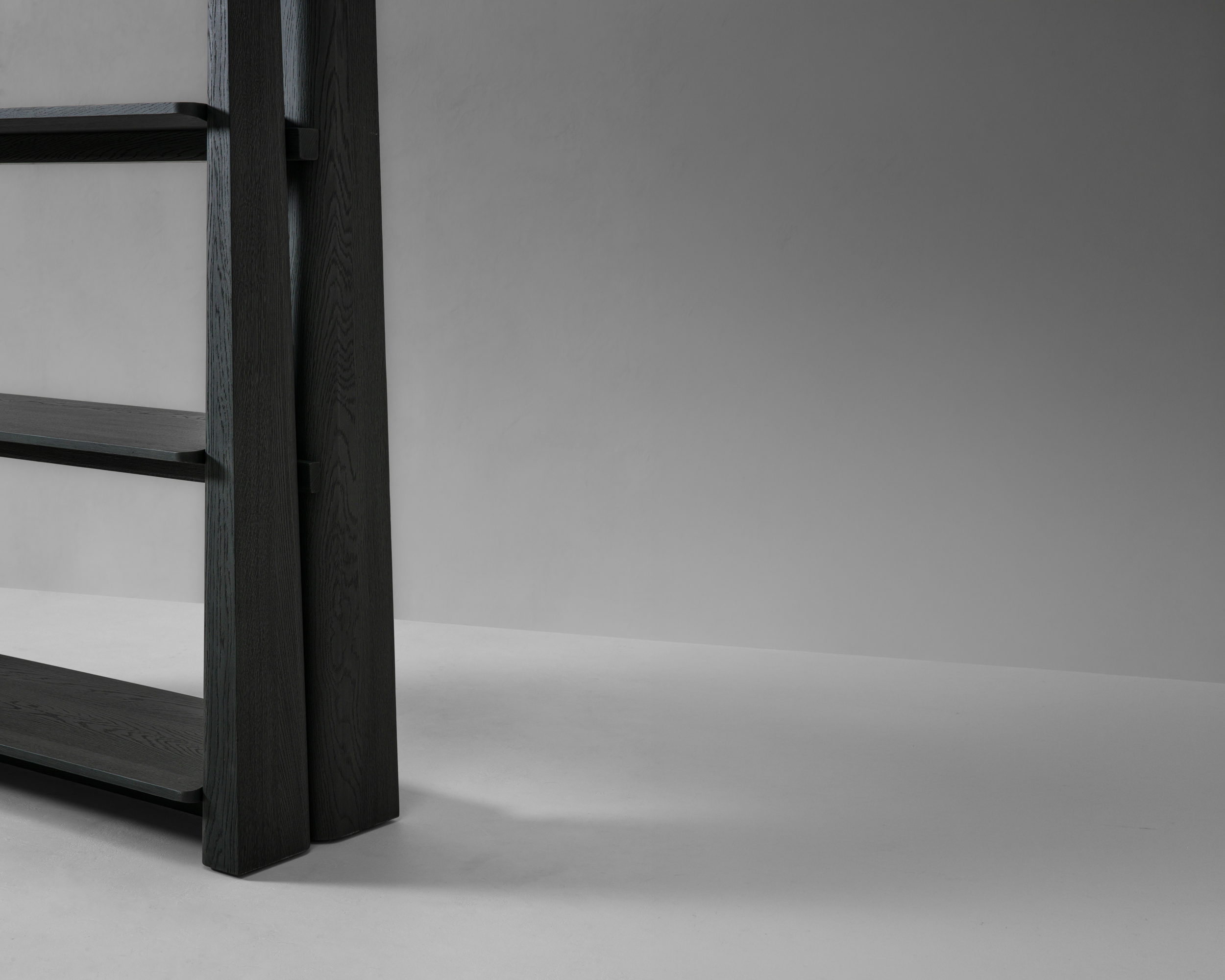 ROMY Bookshelf