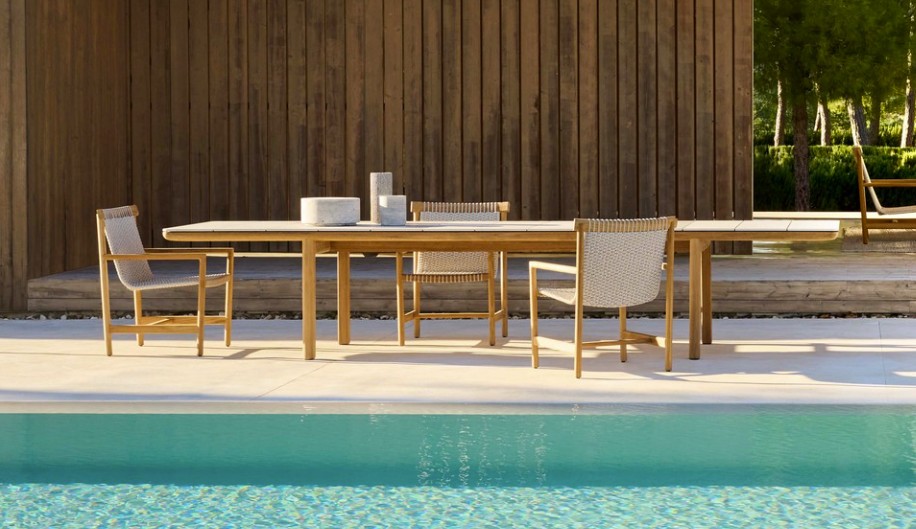 Amanu Dining Table