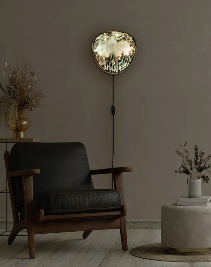 Wild Wall Lamp