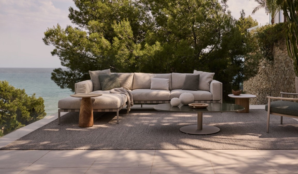 Natal Alu Sofa