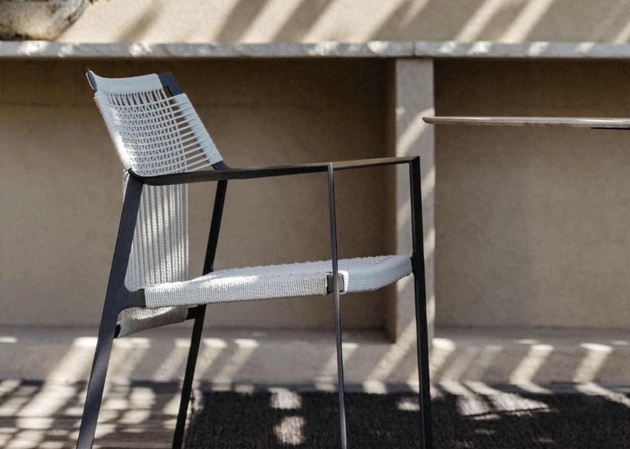 Nodi Armchair
