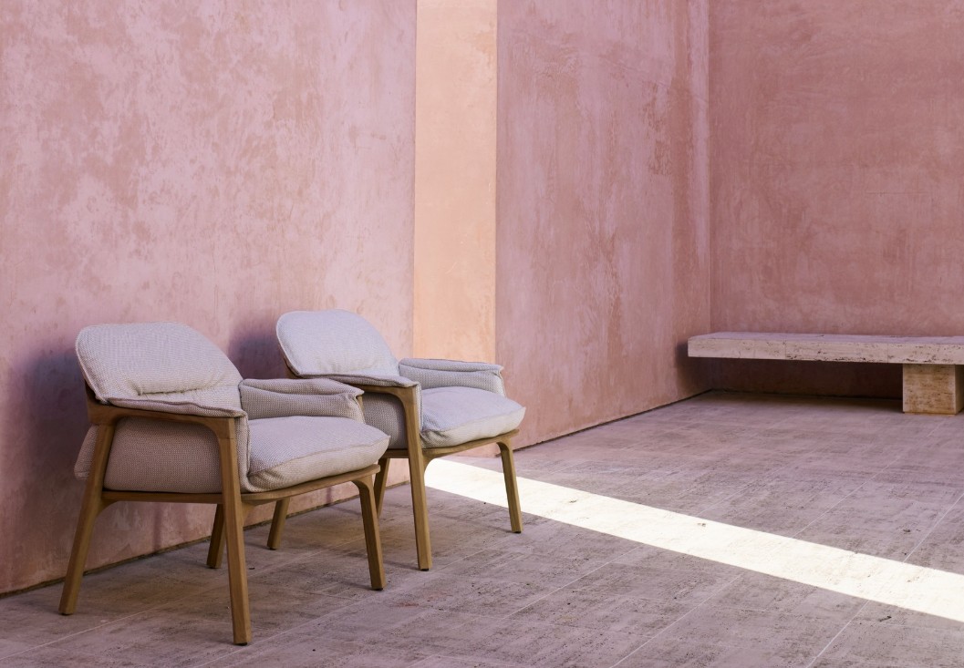 Nomad Lounge Chair