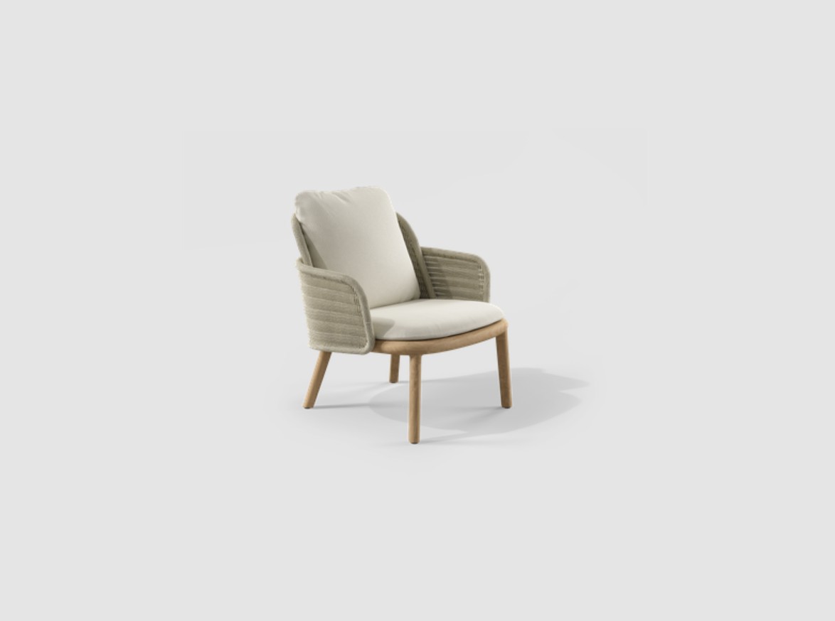 Suro Lounge Chair