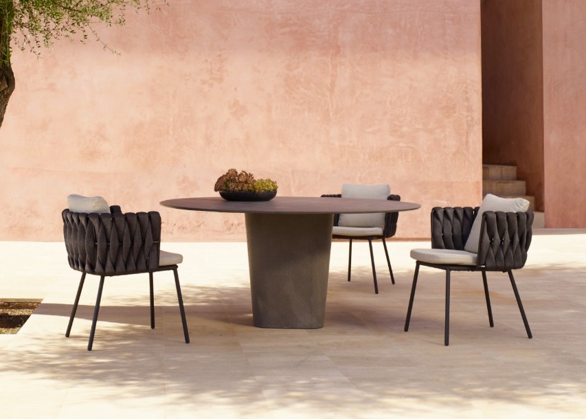 Tao Dining Table