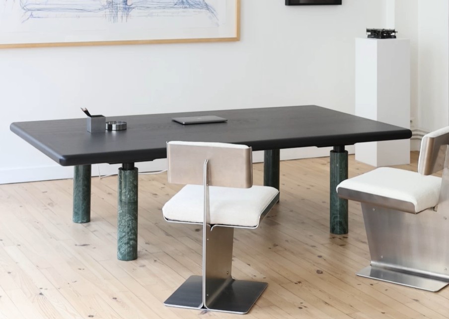 ELEPHANT Desk
